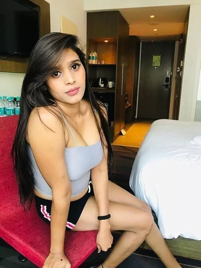 कॉल गर्ल्स सर्विस  पेरावुरानी